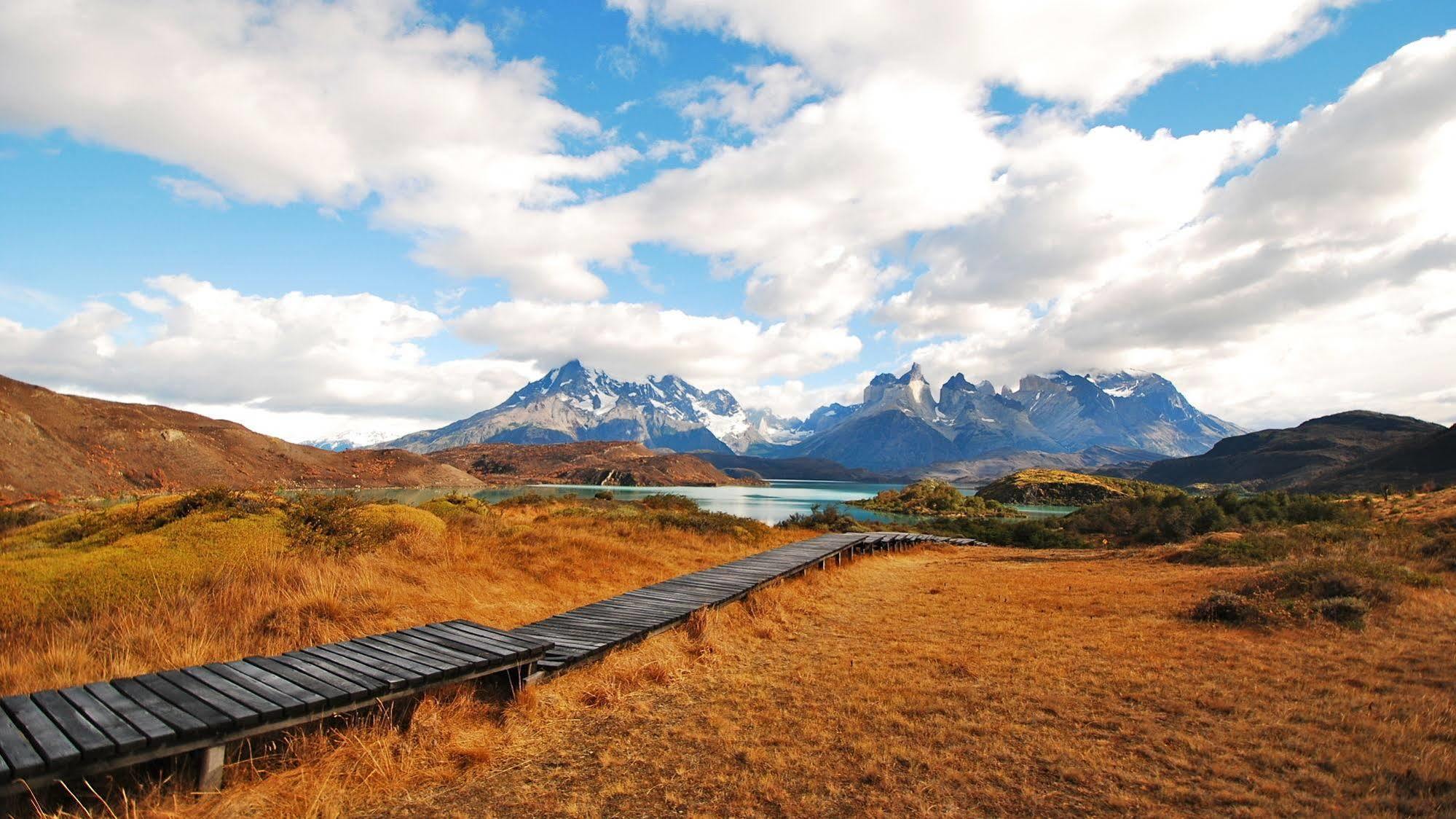 Explora En Torres Del Paine Villa Torres del Paine National Park Buitenkant foto